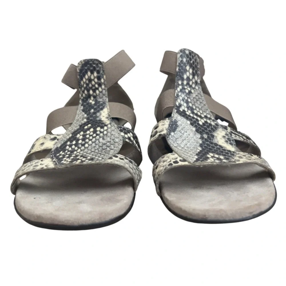 MUNRO snakeskin detail sandals SZ: 8